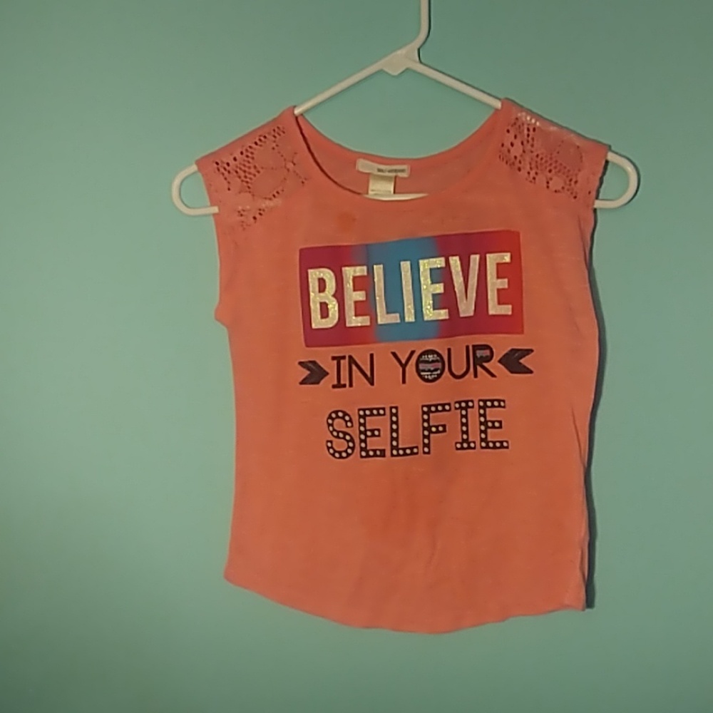 'Believe in your selfie' shirt